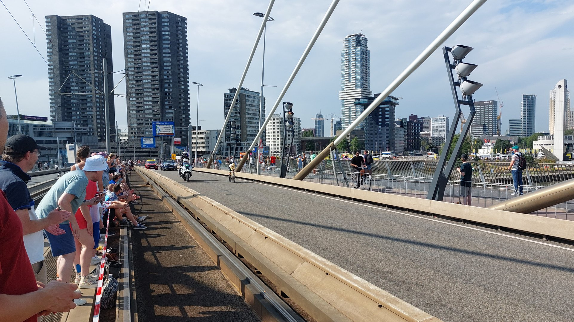 De tijdrit op de Erasmusbrug