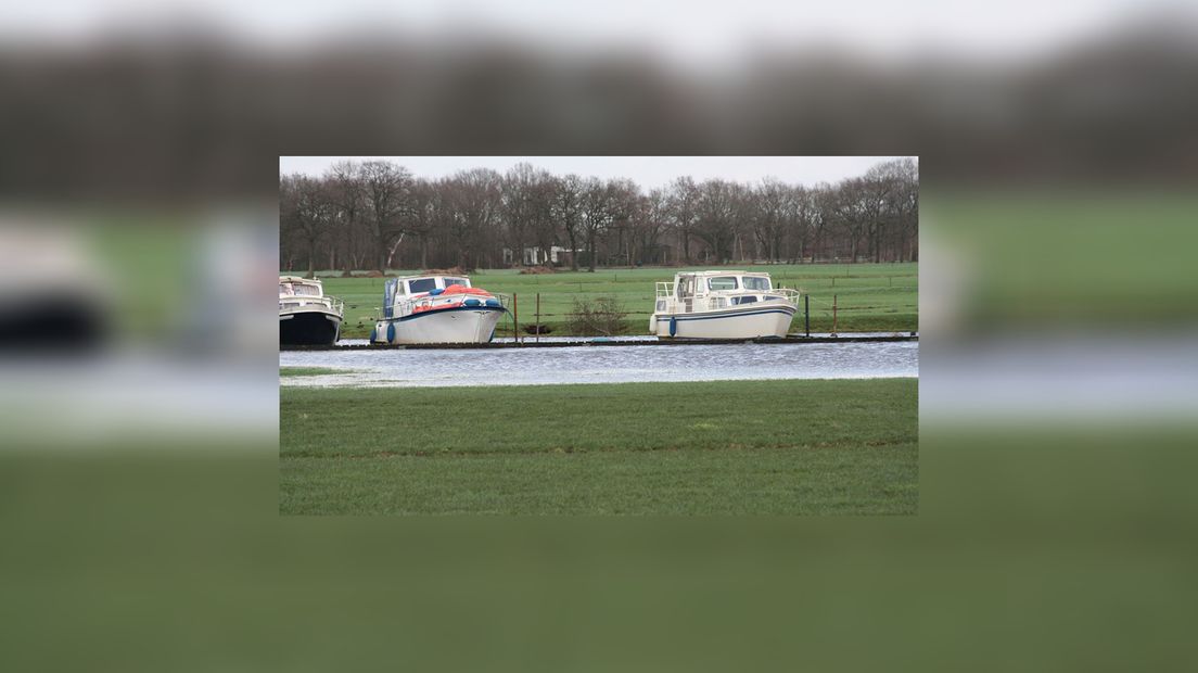 It wetter fan rivierke De Linde streamt oer (foto: Lenus van der Broek)