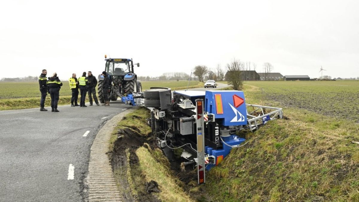 112-nieuws: Geen treinen tussen Groningen en Zuidbroek na aanrijding • Bedrijfspand in as na grote b