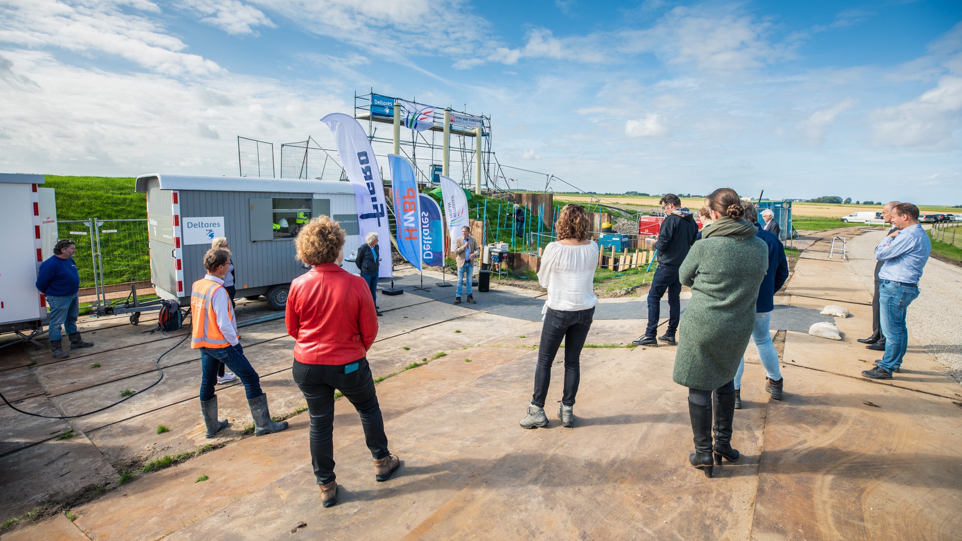 De opening van het onderzoek op 10 september.
