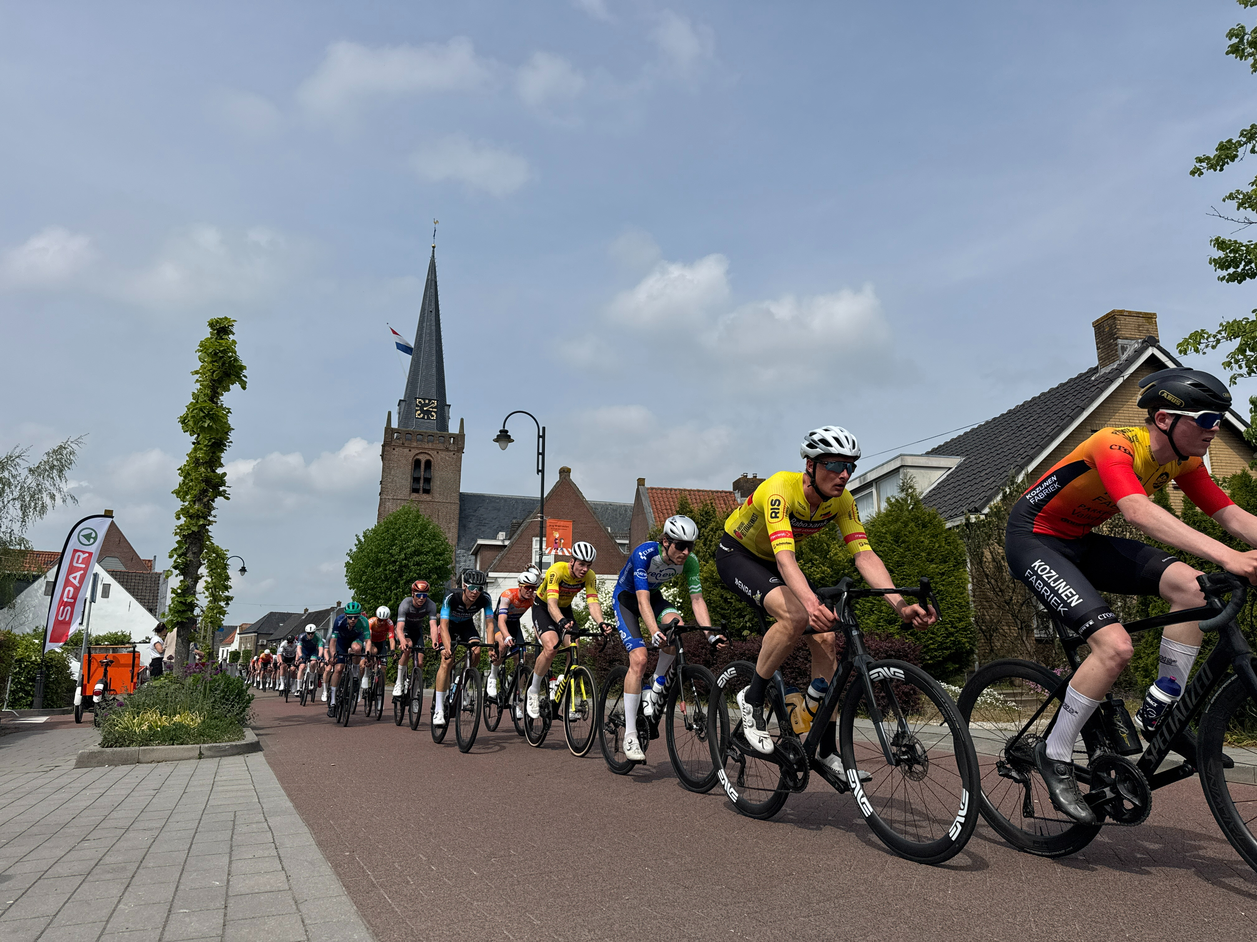 Wielerrace in Lexmond: 'Steeds minder dorpen organiseren het, maar wij zetten door'