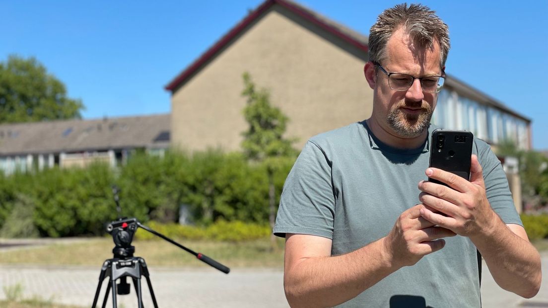 Geert Starre van de Natuurbeschermingswacht Meppel met zijn warmtecamera