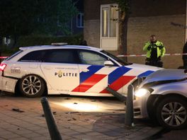 112-nieuws | Flinke schade na botsing tussen auto en politiewagen