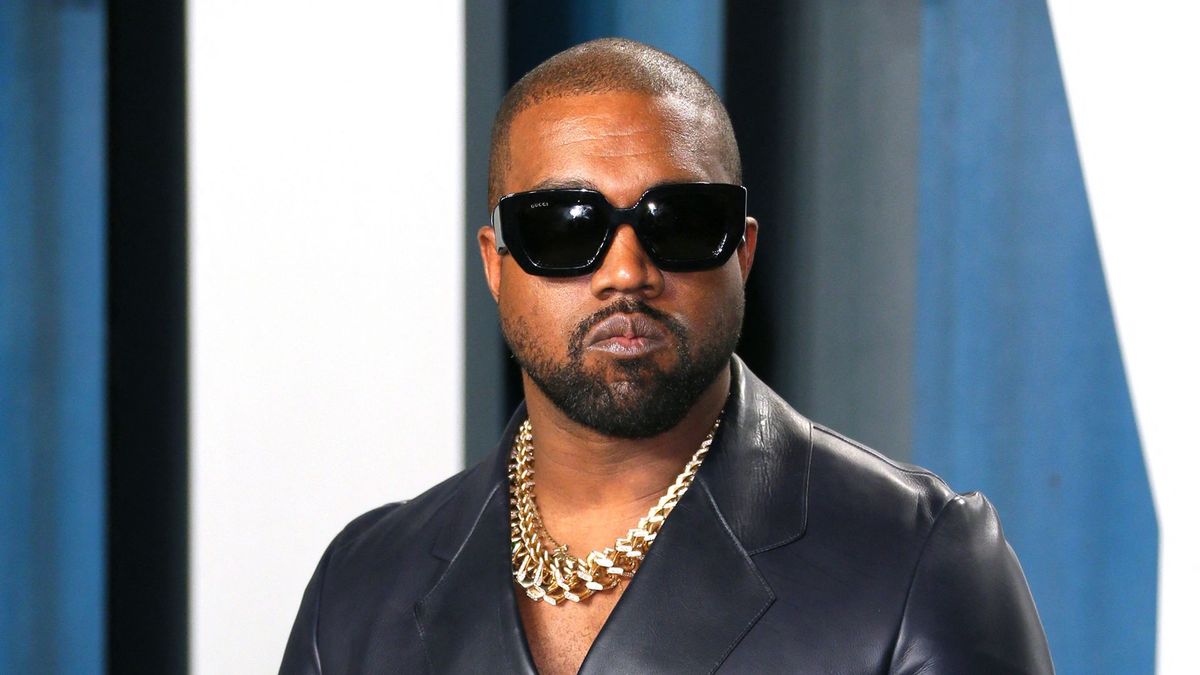 'Combikaartje met Westerbork' en raadsvragen: ophef over Kanye West groeit verder