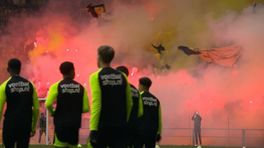 Rookwolken en veel supporters bij training Vitesse voor derby