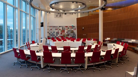 Gemeenteraad verhuist tijdelijk naar andere stad Home