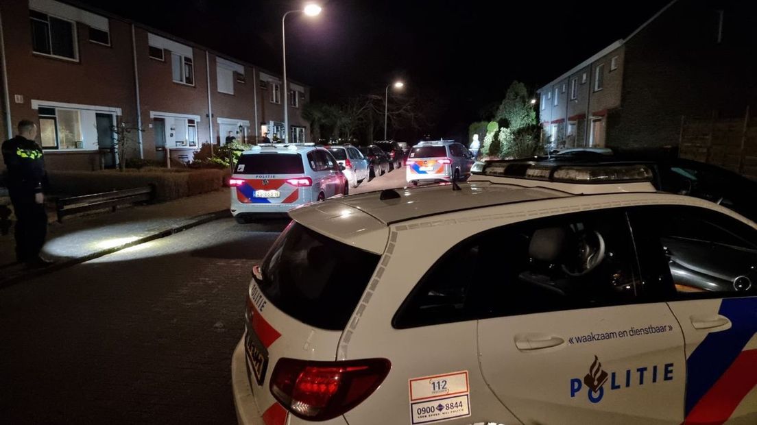 Woning beschoten in Hengelo, politie zet gebied af