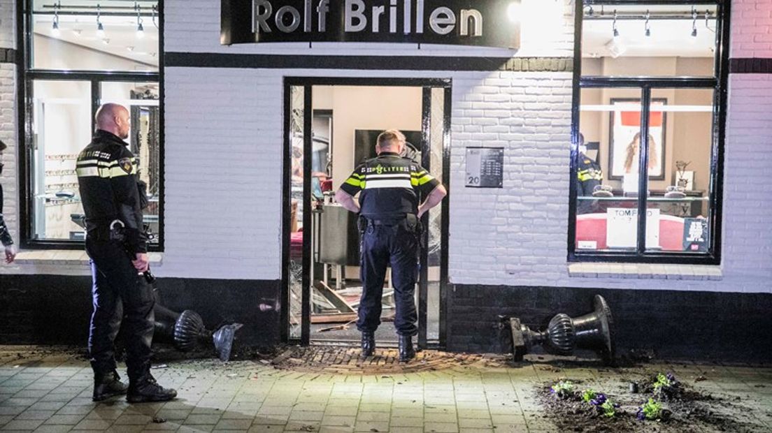 De schade na de ramkraak van januari.