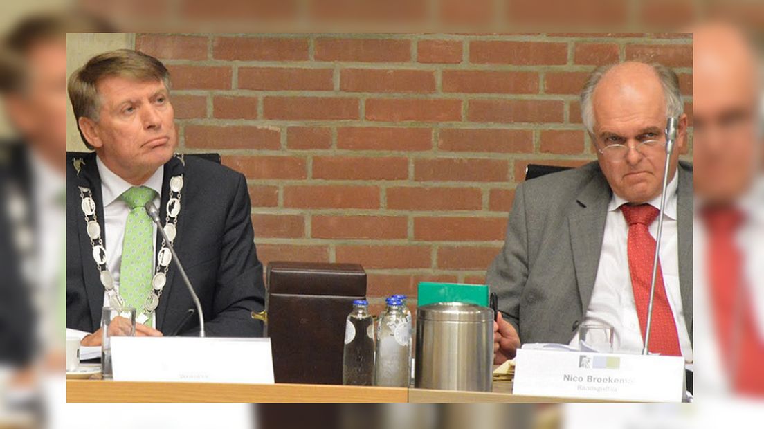 Burgemeester Van der Tak (Links) en Nico Broekema (Rechts)