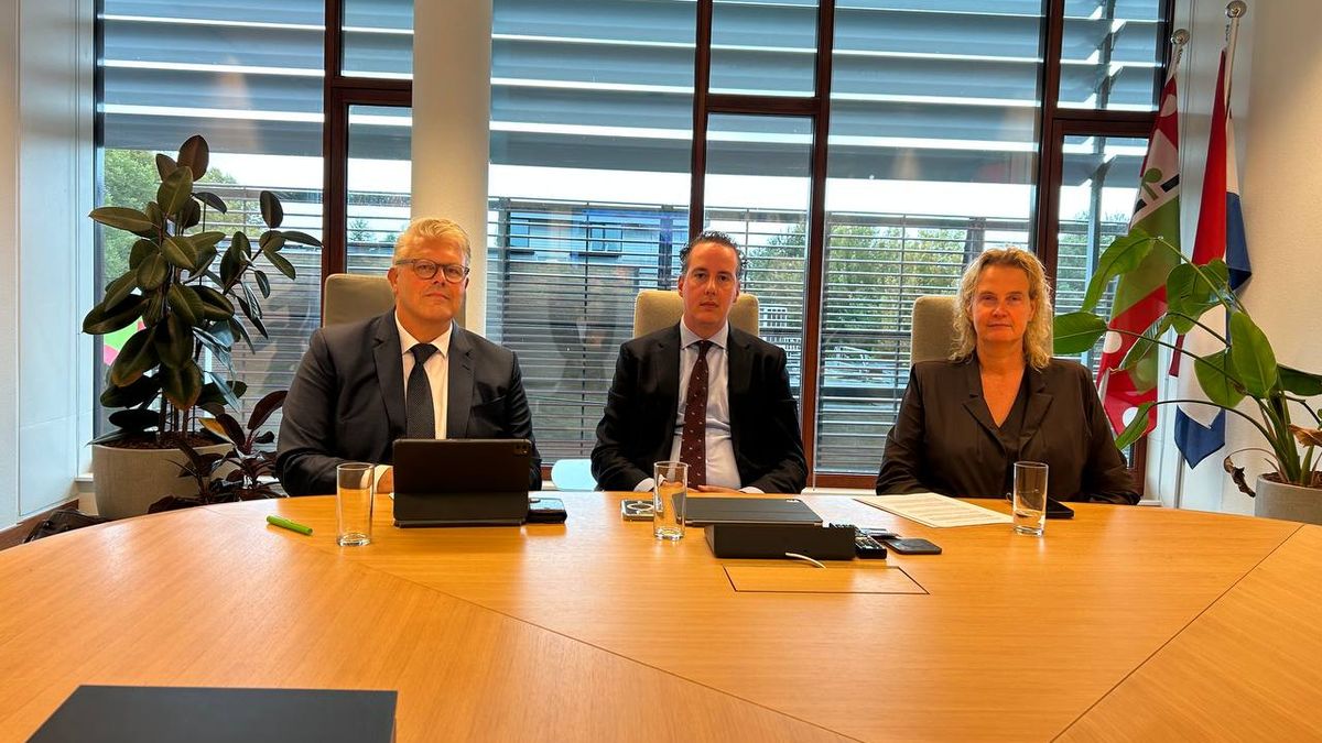 300 vluchtelingen op het water: Staphorst en Meppel zien kansen voor opvangschip