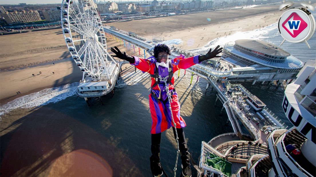 Zwarte Piet bij de Pier op Scheveningen