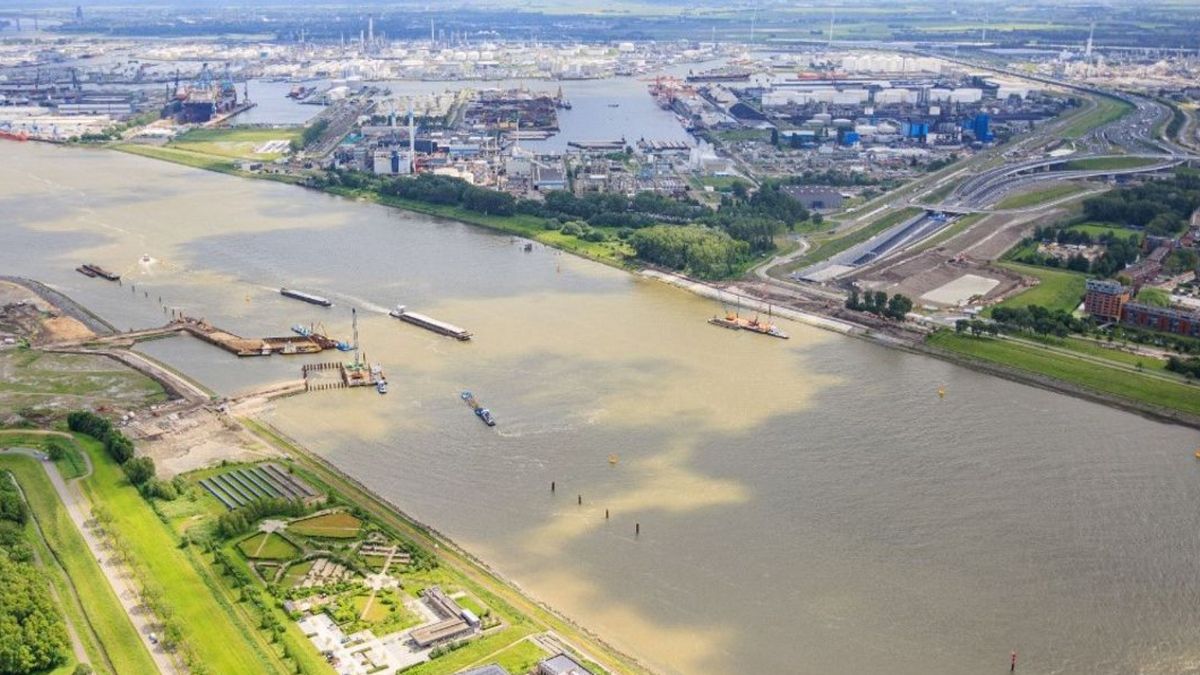 Gloednieuwe tunnel is lek, nog geen vergunning voor opening