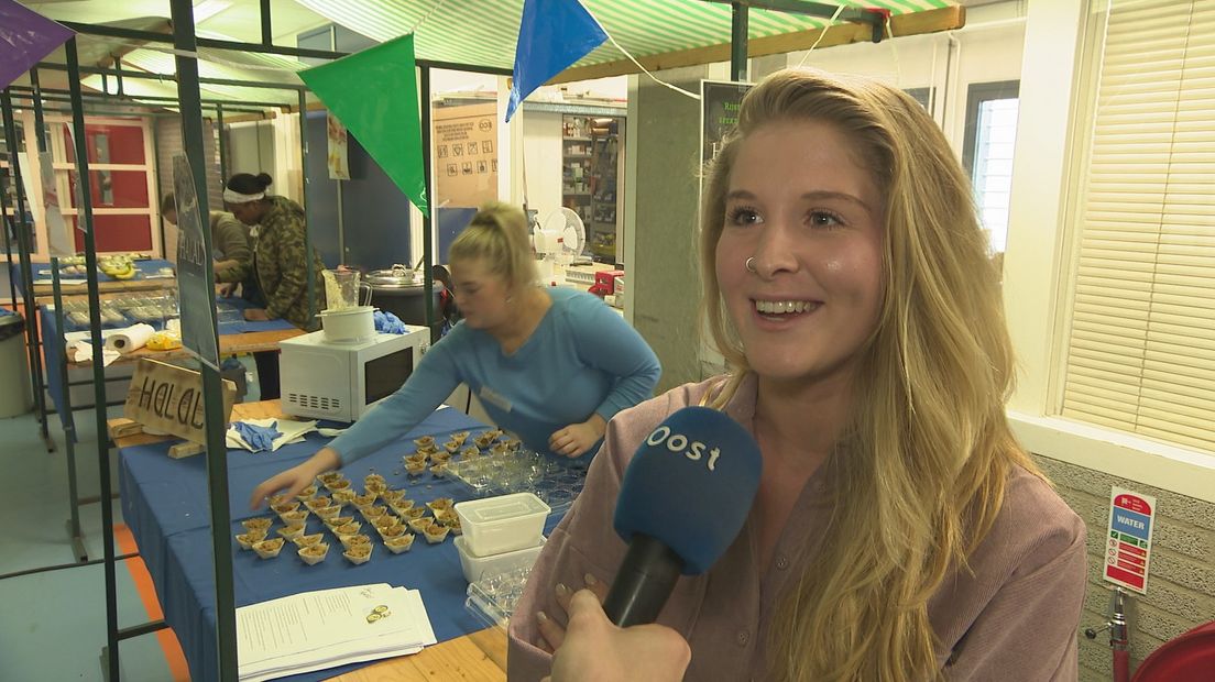 Studenten ROC van Twente koken voor gedetineerden in PI Almelo