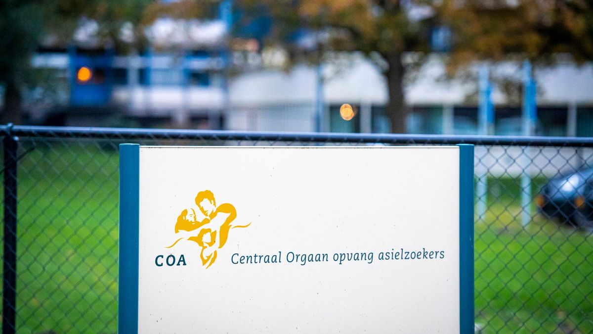 Burgemeester over azc Paterswolde: 'Ik sta altijd dichter bij inwoners dan bij het COA'
