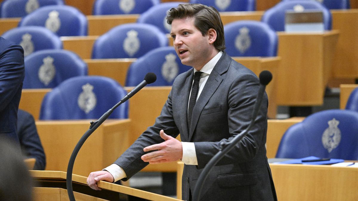 Boedapest Pride verboden, toch loopt VVD-Kamerlid uit Zwolle loopt mee