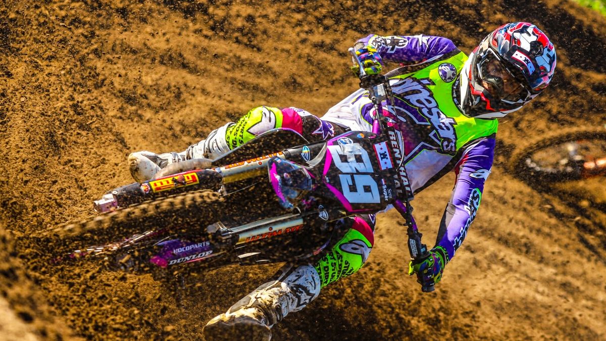 Iven (7), Louise (9) en Sem (23) zijn klaar voor Zwarte Cross: 'Mama vindt het spannender dan ik'