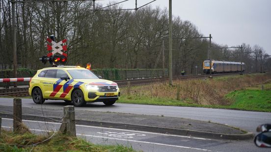 Treinverkeer tussen Assen en Groningen weer opgestart na aanrijding. Treinverkeer tussen Assen en Groningen weer opgestart na aanrijding.