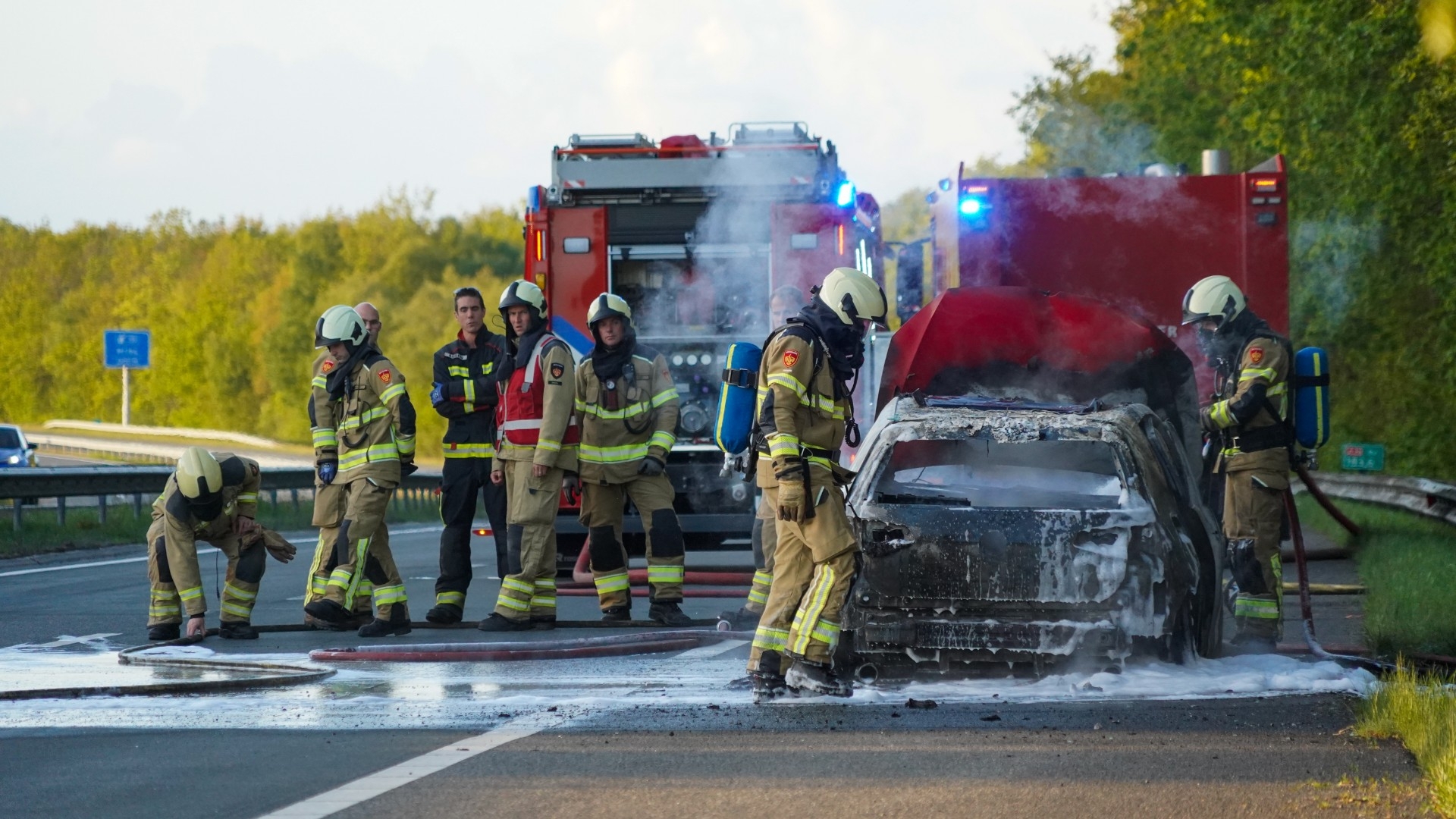 112-nieuws: File op A28 richting Stad vanwege autobrand