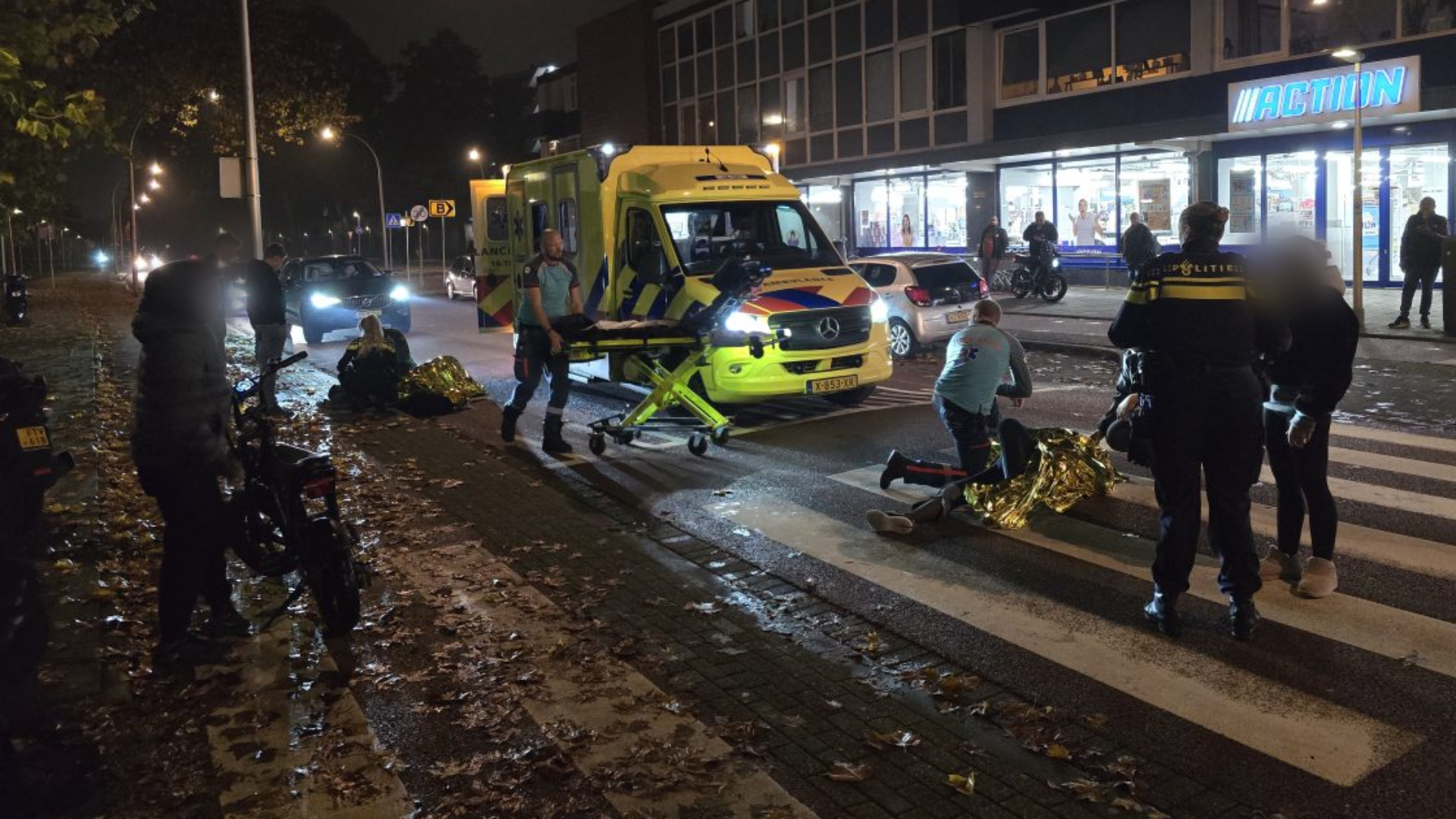 Twee gewonden na aanrijding fatbike en scooter.