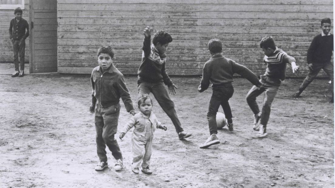 Voetballen in Kamp Schattenberg