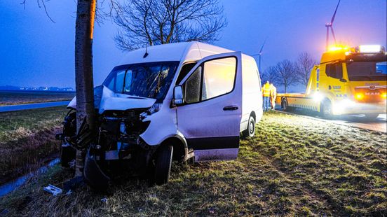 Meerdere ongevallen op gladde wegen in de provincie. Meerdere ongevallen op gladde wegen in de provincie.