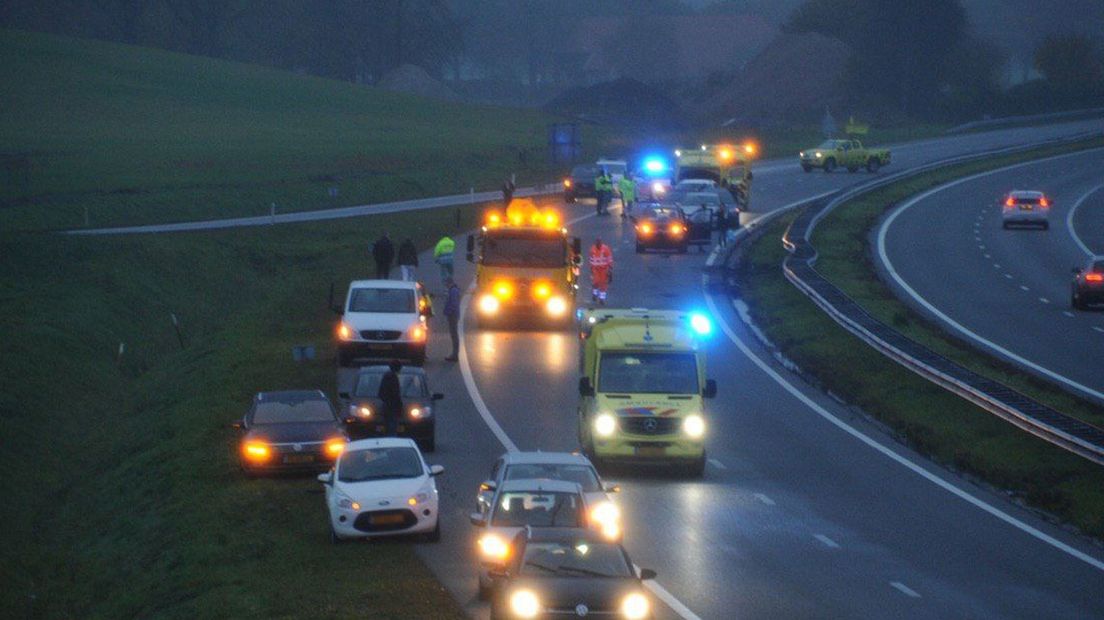 Het ongeluk op de A7 bij Scheemda, maandagmorgen