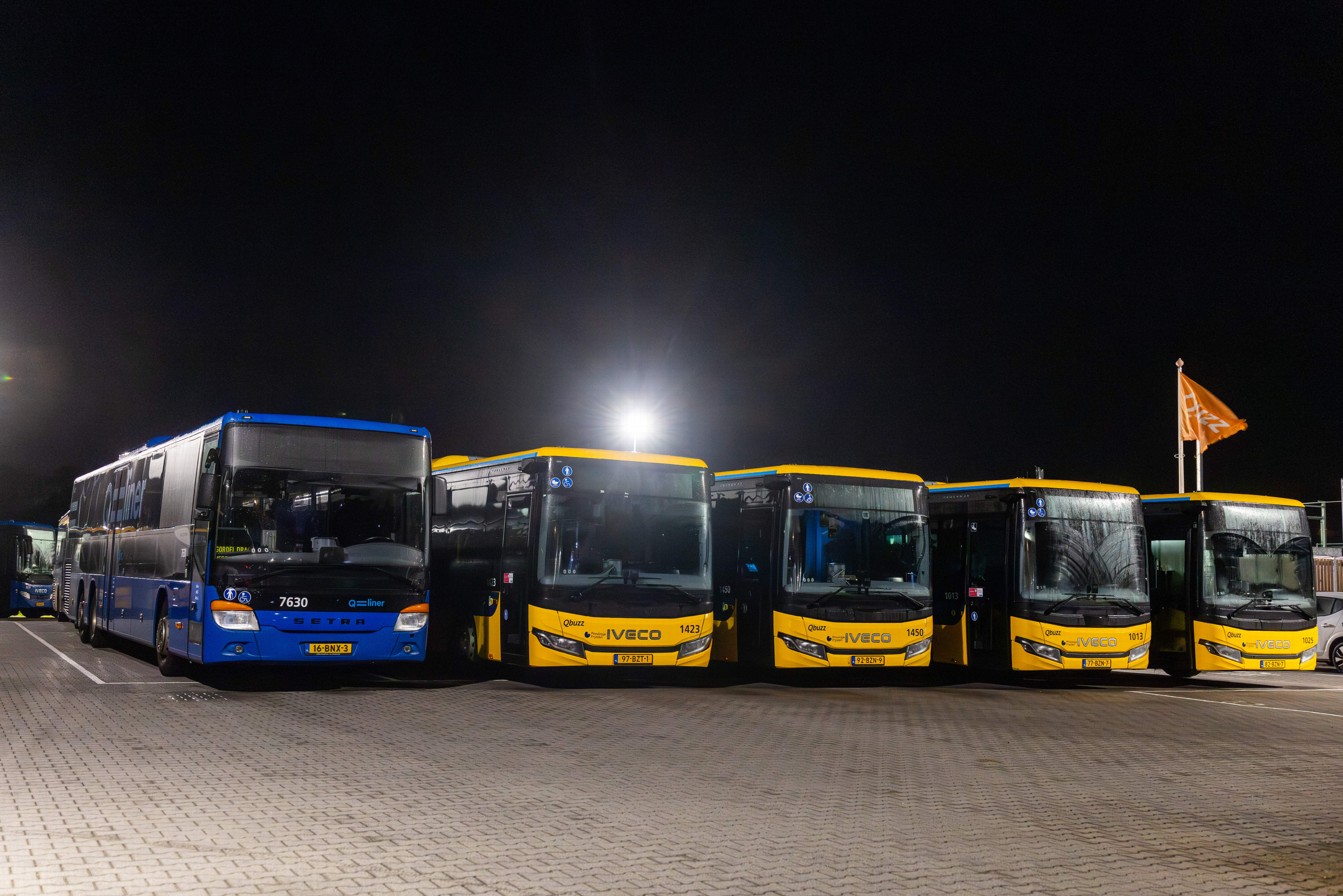 Staking legt treinverkeer stil, beperkte busdienst