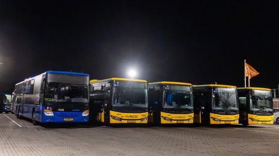 Staking legt treinverkeer stil, beperkte busdienst