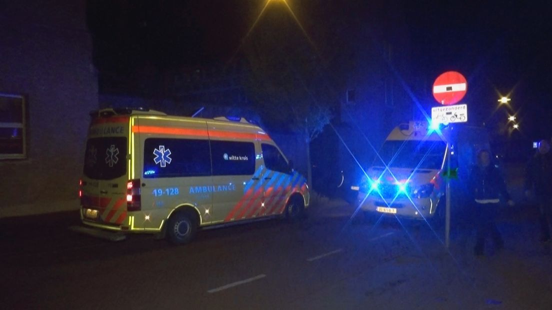 Ambulances bij beschermd wonen-locatie in Middelburg na steekpartij