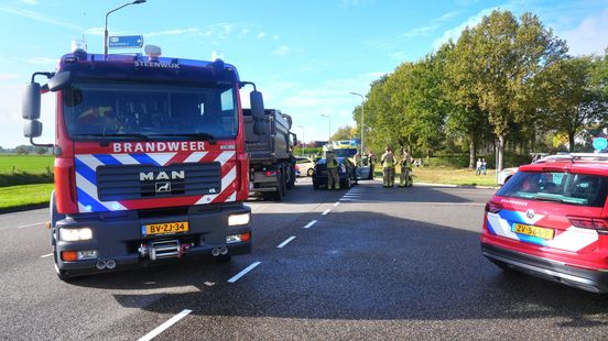 Twee gewonden bij ongeval in Steenwijk. Twee gewonden bij ongeval in Steenwijk.