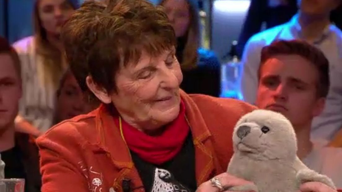 Voormalig zeehondenverzorgster Lenie 't Hart stemt ook op de Grunneger 1000