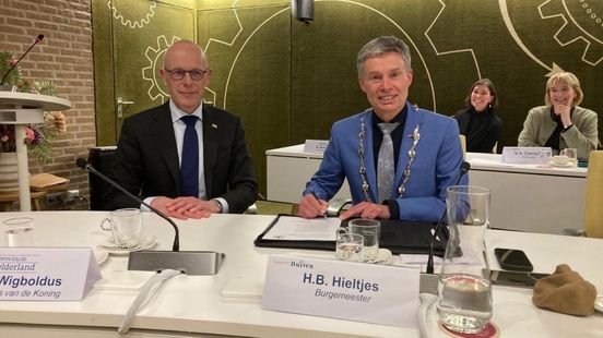 Burgemeester tekent bij voor zes jaar maar bestaat Duiven dan nog?