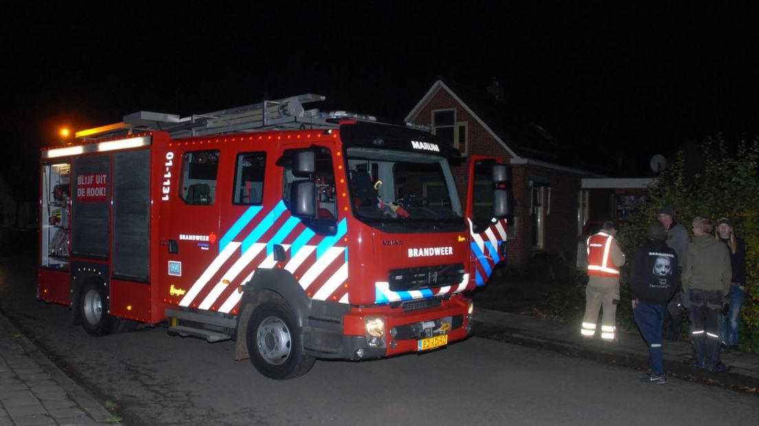 De brandweer op zoek naar het mogelijke gaslek