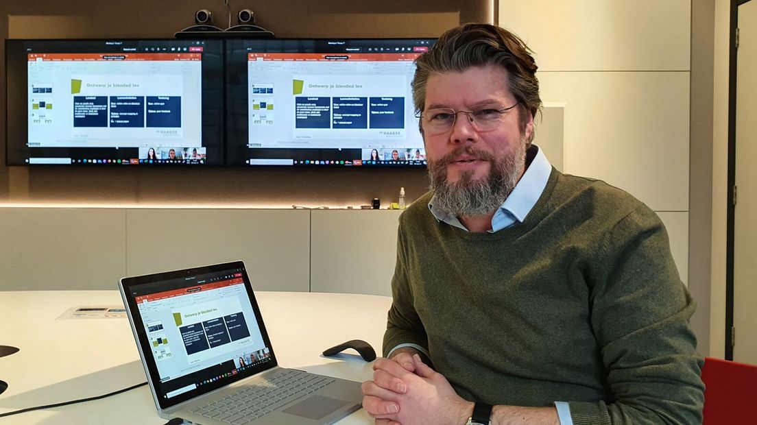IJsbrand Hoetjes doet aan 'blended learning'