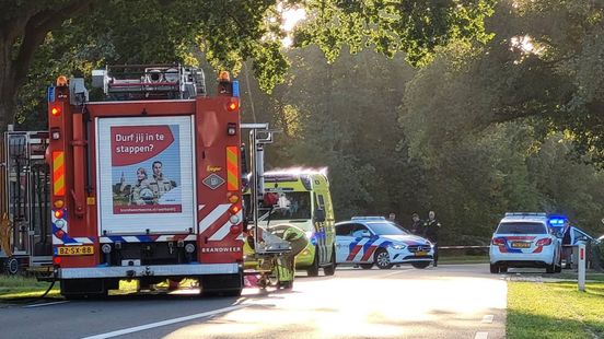 Dode bij verkeersongeval op N748 in Geesteren. Dode bij verkeersongeval op N748 in Geesteren.