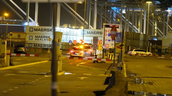 Dodelijk ongeval in Rotterdamse haven | Waarschuwingsschot gelost in Ridderkerk.