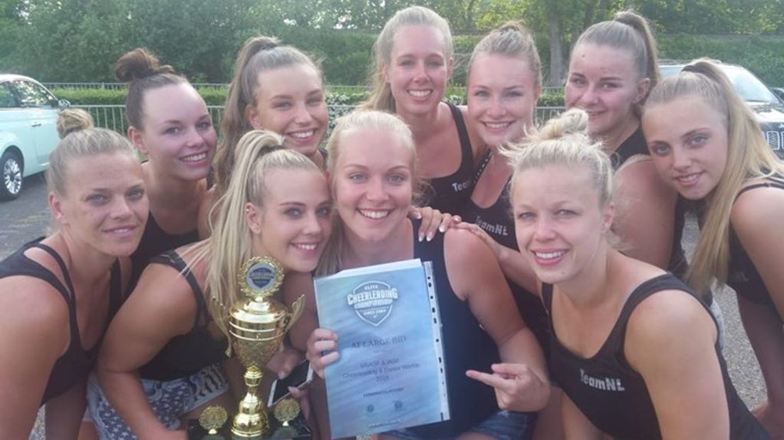 De danseressen van Power Dance Squad (Rechten: Sanne Groen)