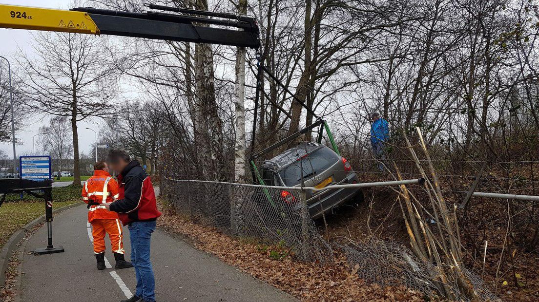 De auto raakte zwaar beschadigd (Rechten: Persbureau Meter)