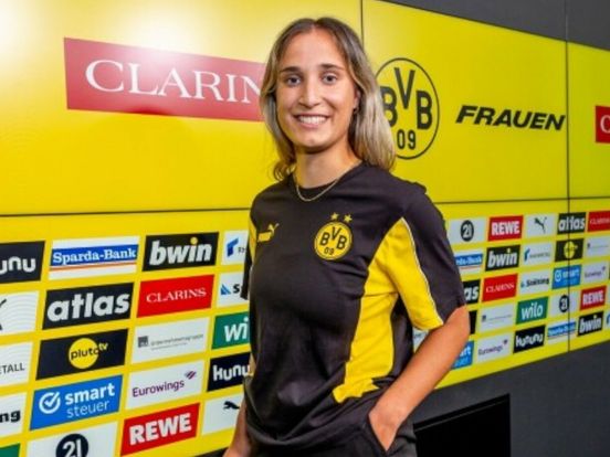 Administratieve fout komt Borussia Dortmund van Jenske Steenwijk duur te staan