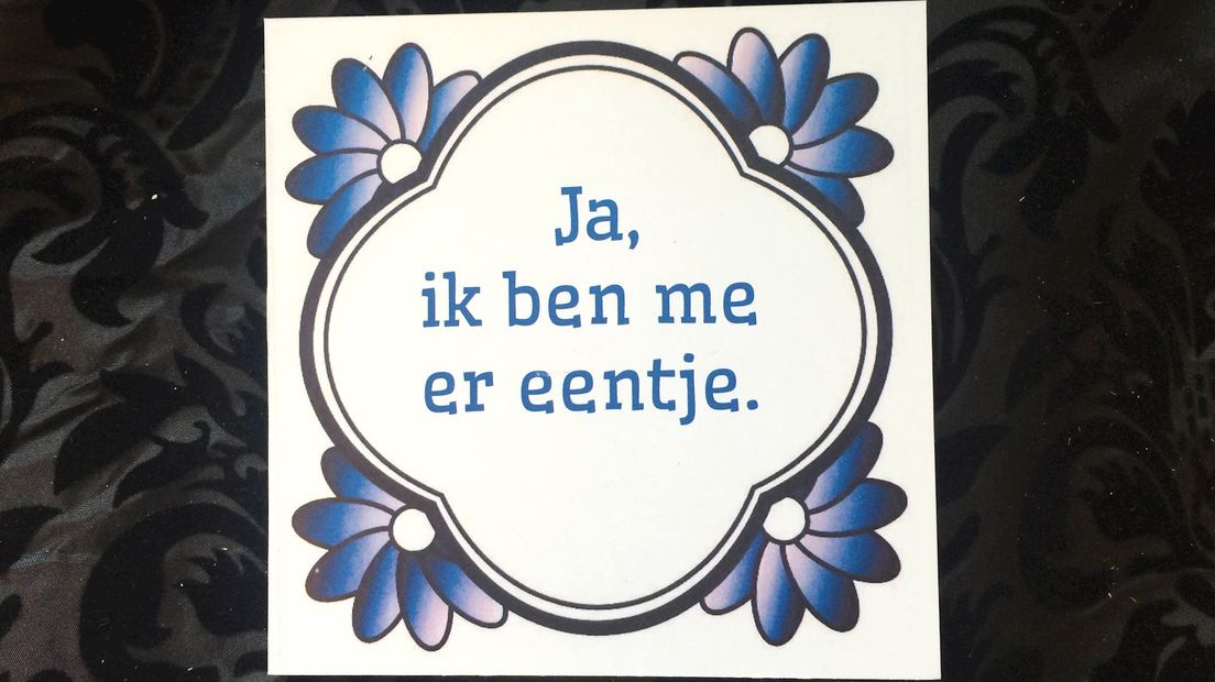 Expositie met spreuken van Herman Finkers in Almelo geopend - Oost