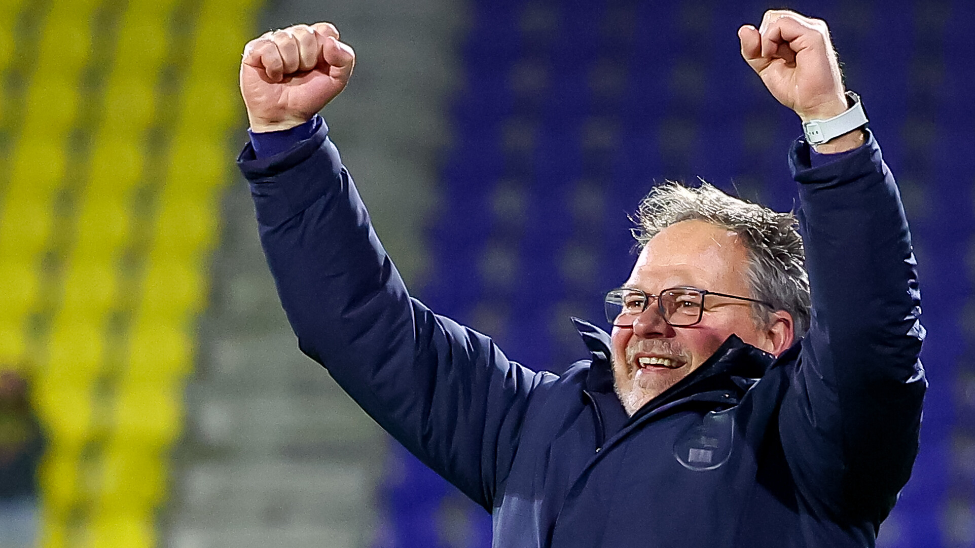 Henk de Jong blijft ook komende twee jaar trainer van SC Cambuur en heeft nog een grote droom