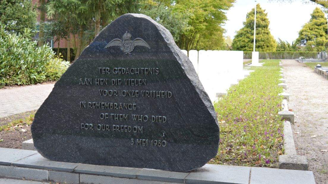 Het oorlogsmonument in Nieuw-Dordrecht (Rechten: RTV Drenthe / Jörn Reuvers)