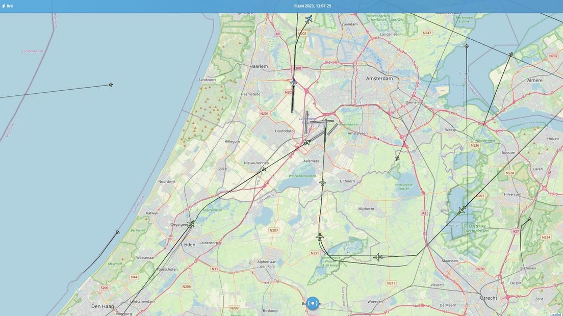 De aanvliegroutes liggen over het algemeen boven Oegstgeest