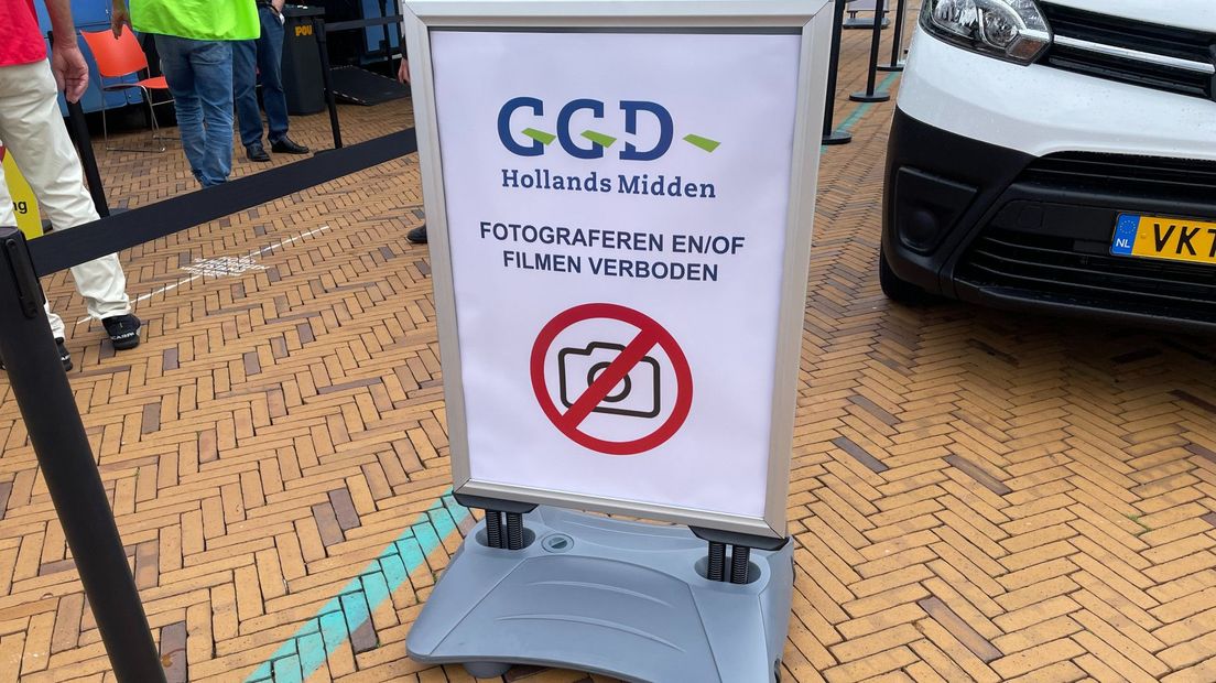 Het is niet meer toegestaan om bij de prikbus foto's te maken