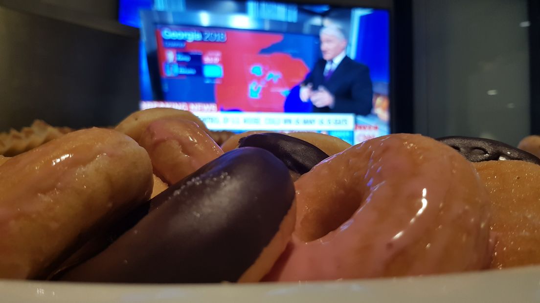 Donuts bij Nieuwspoort in Den Haag. 