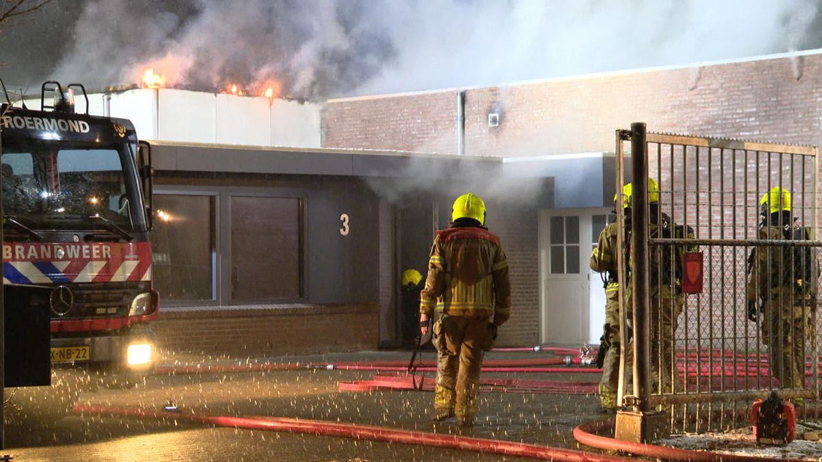 Behoorlijke schade na nachtelijke brand op bedrijventerrein in Haelen