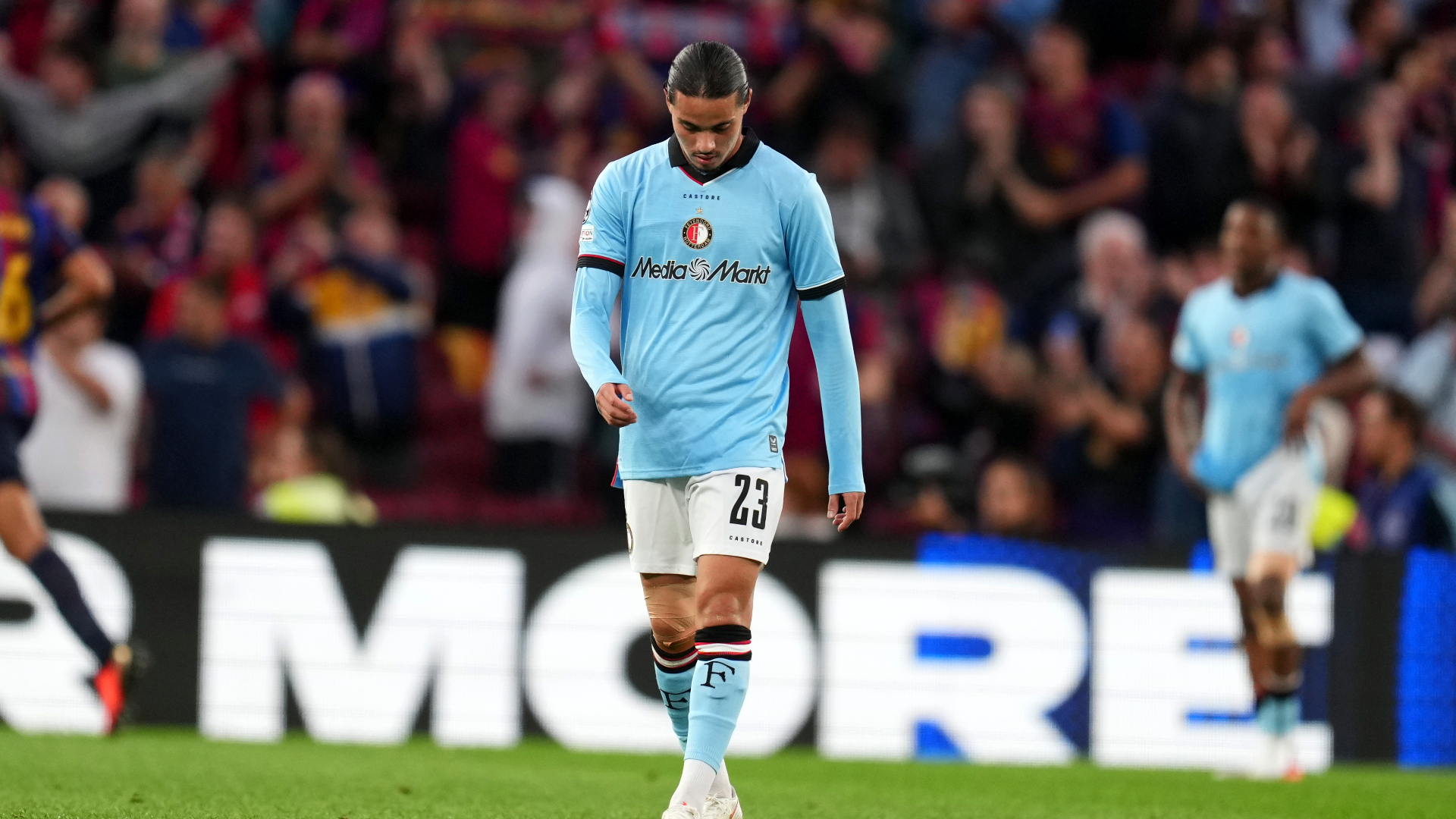 Anis Hadj Moussa baalt na de 3-0 van FC Barcelona