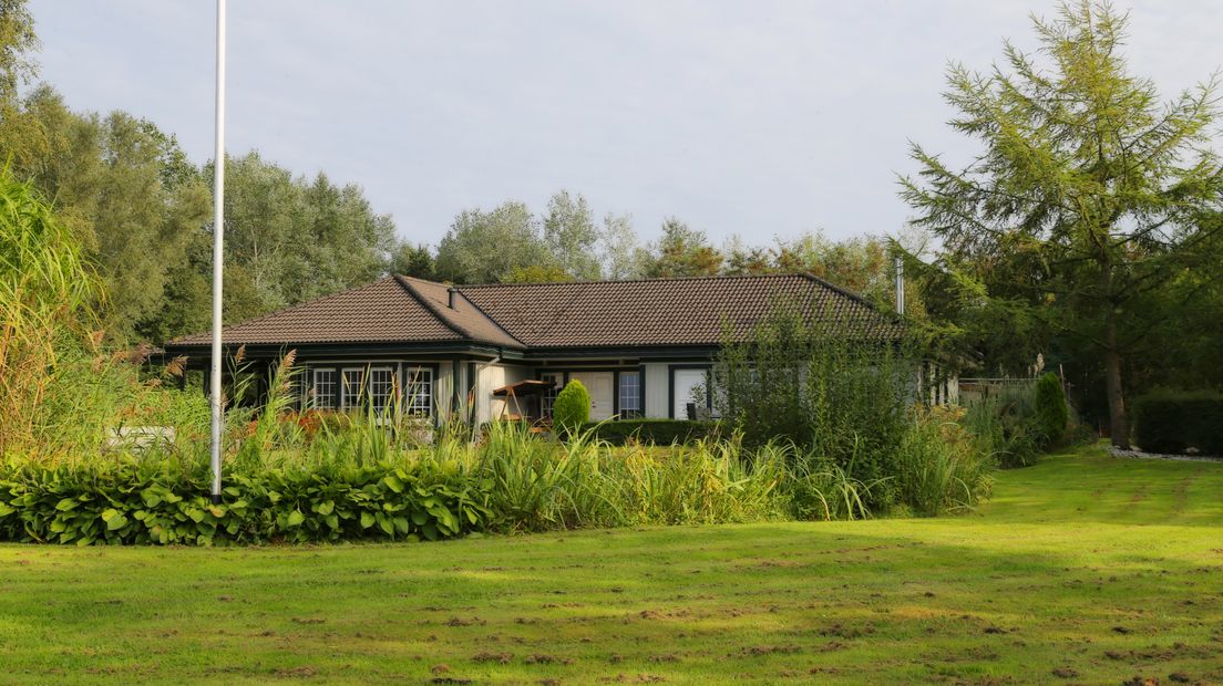 Veerkant en Vruistuk in Tiendeveen (Rechten: Veerkant en Vruistuk)