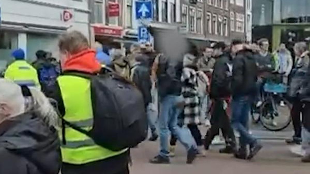 Man aangehouden die Hitlergroet brengt in Leeuwarden | Gewonden bij ongeluk in Beetsterzwaag