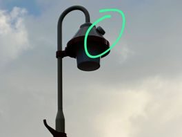 Mysterie: wat is die 'lelijke puist' op de lantaarnpaal?